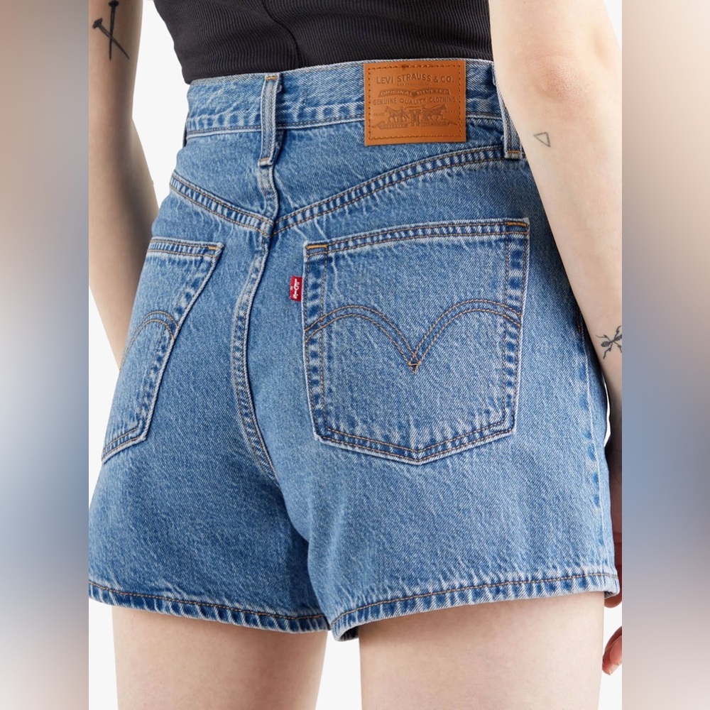 NEW Levi’s High Loose Women’s Shorts
